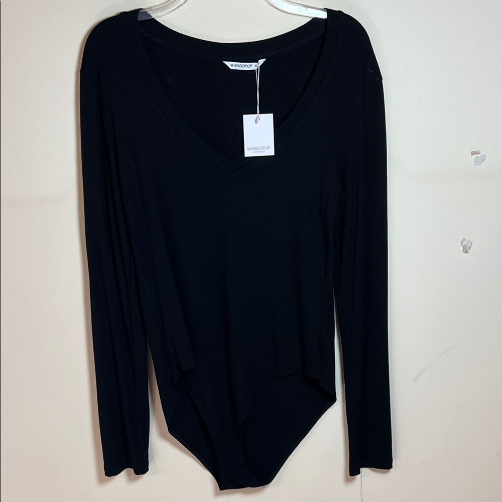 Mangopop Size L Black Longsleeve Sweetheart Neckline Women’s Body Suit NWT